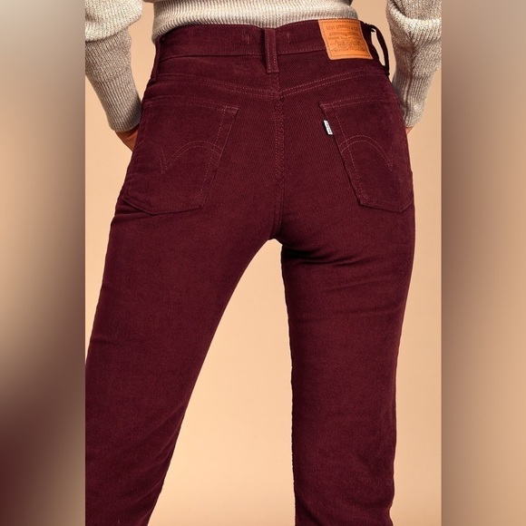 LEVI’S Wedgie Fit Corduroy Straight-Leg Cropped Pants Burgundy - Picture 5 of 13
